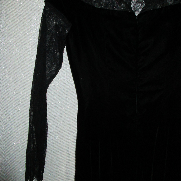 OSCAR DE LA RENTA VELVET LACE  DRESS FLUTE HEM BLACK - Picture 8 of 8